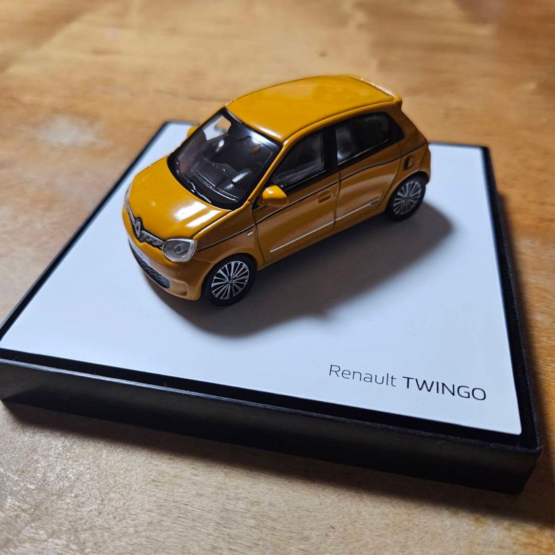 ノレブ1／43ルノートゥインゴ