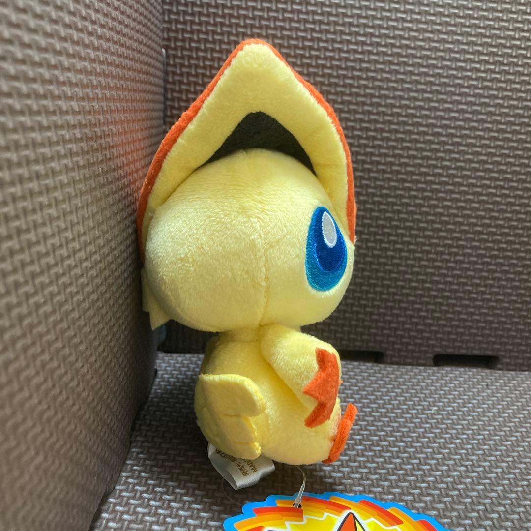 ビクティニドール　2014 ポケモンセンター限定　ポケドール　ポケモンドールズ