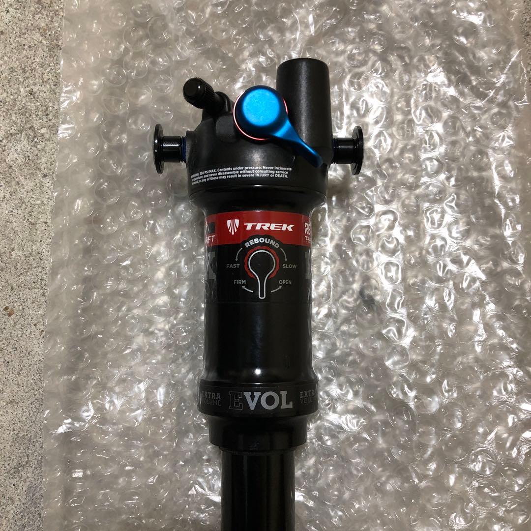 Fox リアサスペンション　走行100km以下