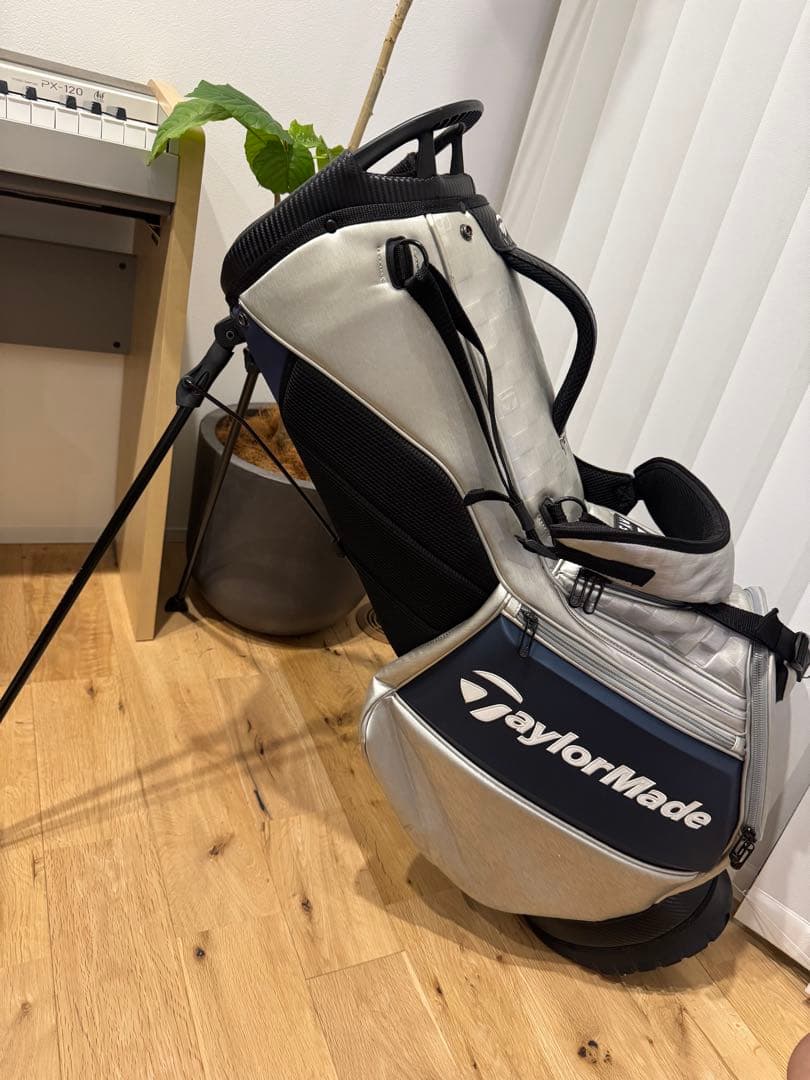 TaylorMade Q I10 キャディバッグ シルバー/ネイビー新品フード付