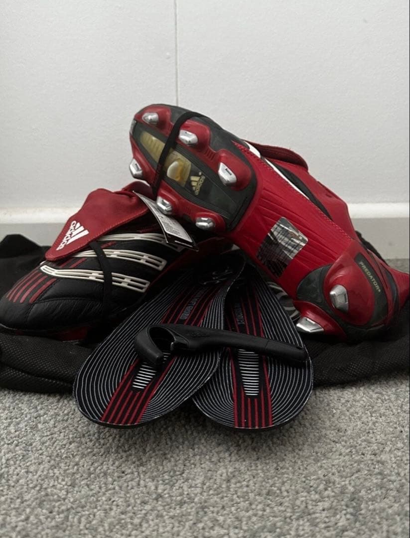 アディダス　プレデター　アブソリュート　サッカースパイク　新品未使用　28cm