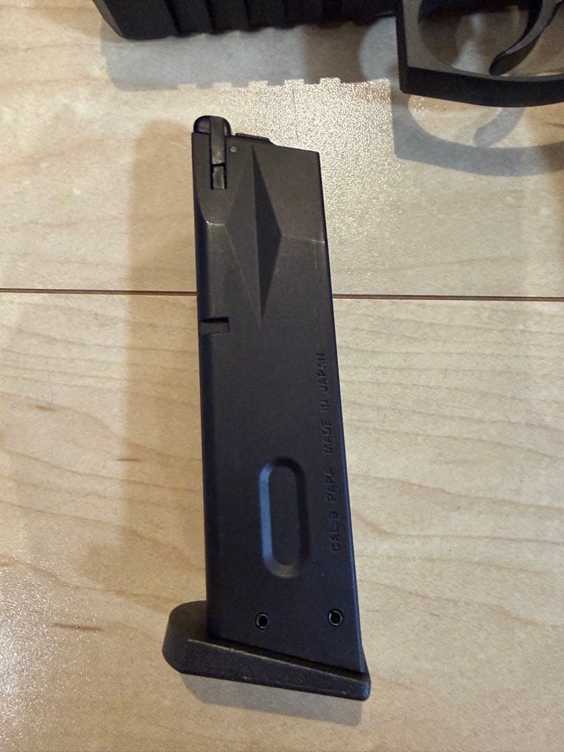 東京マルイ バイオハザード アルバート.W.モデル 01P