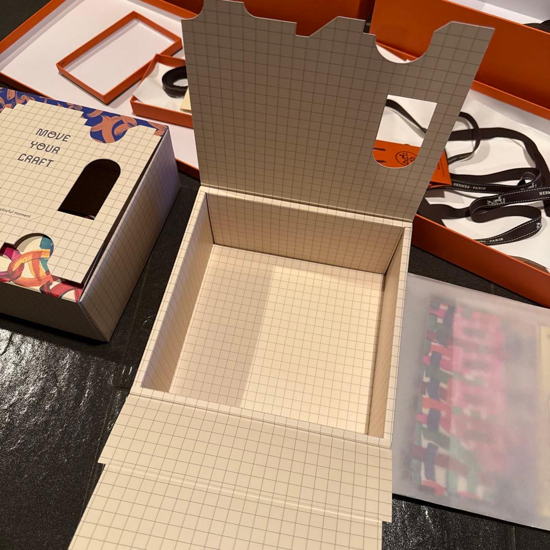 美品エルメス　空箱&保存袋&オーガメントセックローズドイベント限定空箱付き