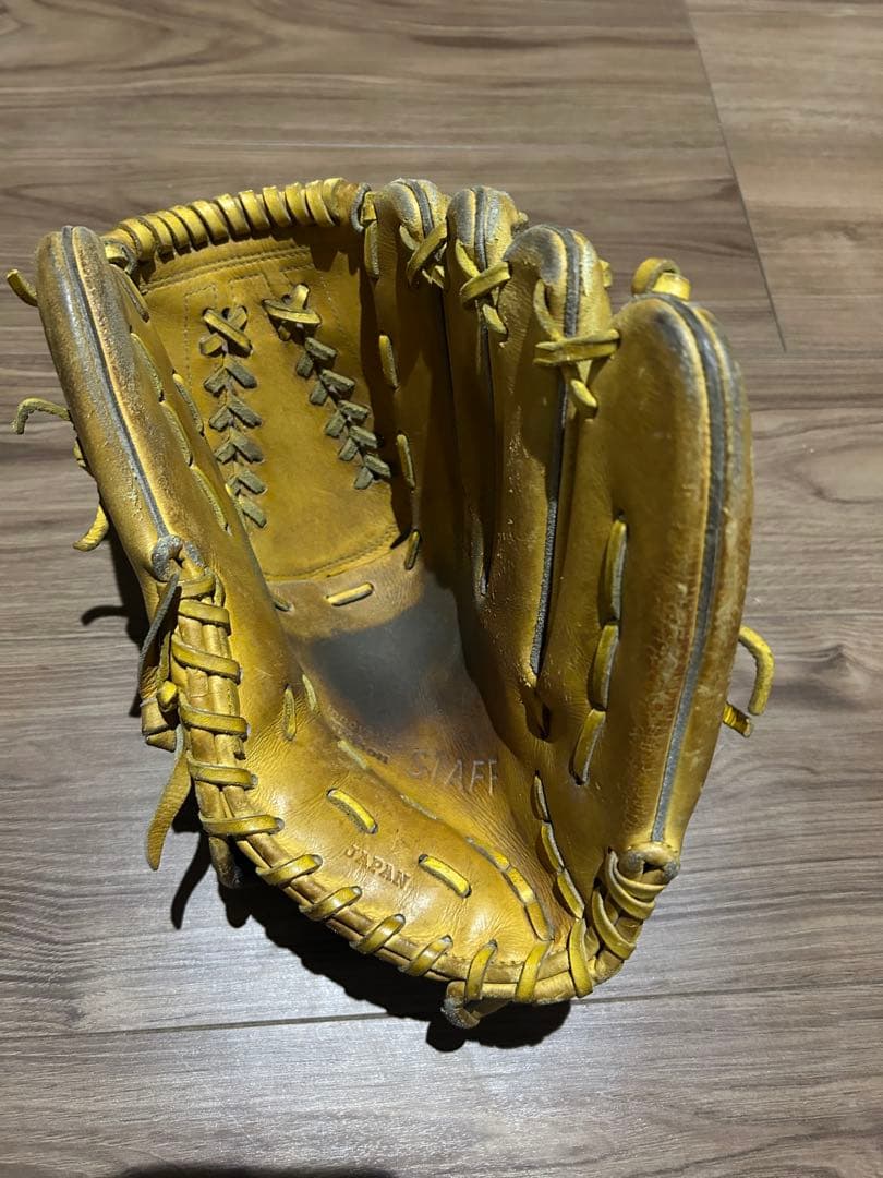 Wilson 硬式グローブ イエロー　投手用