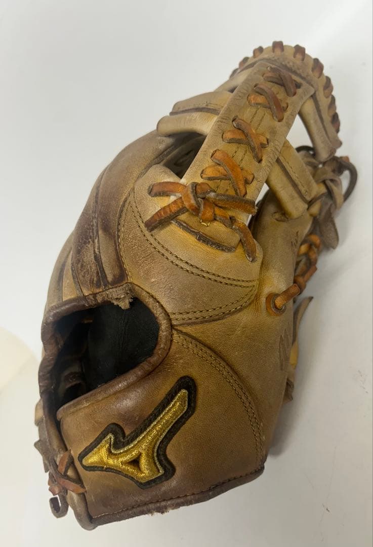 ミズノプロ　硬式　内野用グローブ