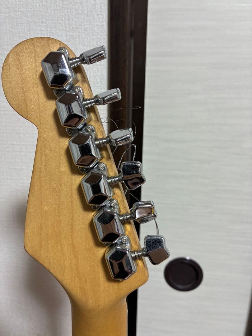 ギター Squier Stratocaster Piggy HU-8300 tuner