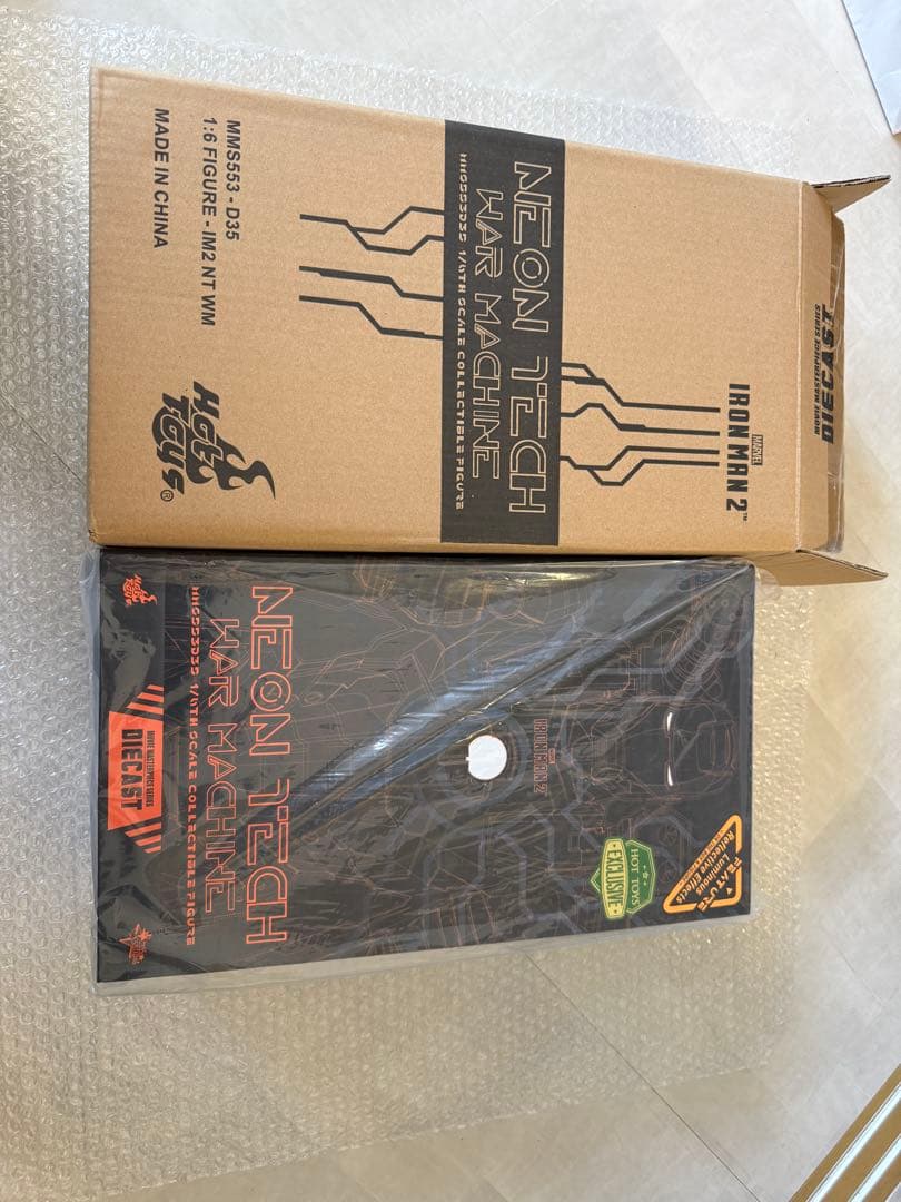 ホットトイズ MMS553D35『アイアンマン２』ウォーマシン（ネオンテック