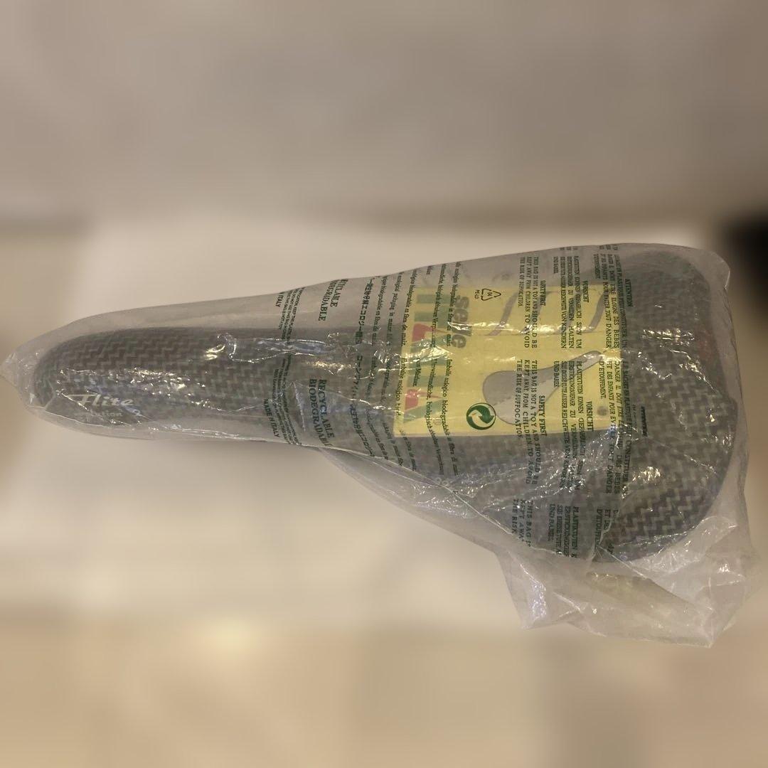 selle ITALIA カーボン　ケブラーサドル