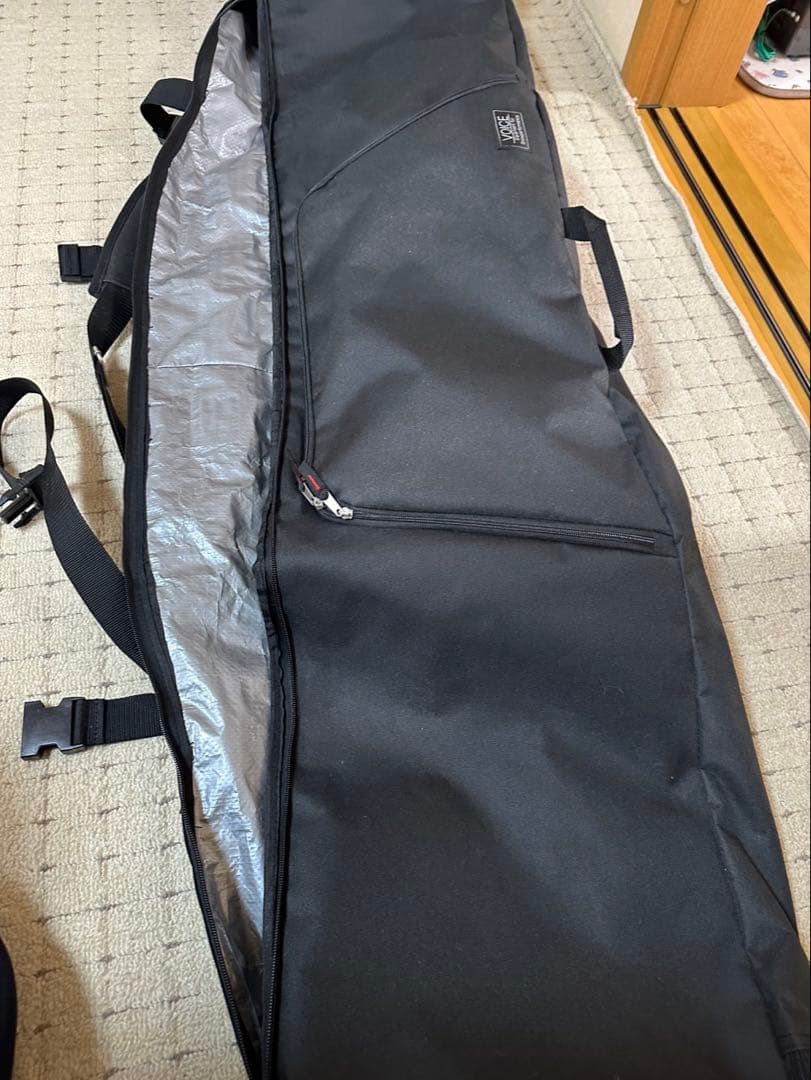 FNTC TNTR 22-23 FLUXビンディング、ケース付