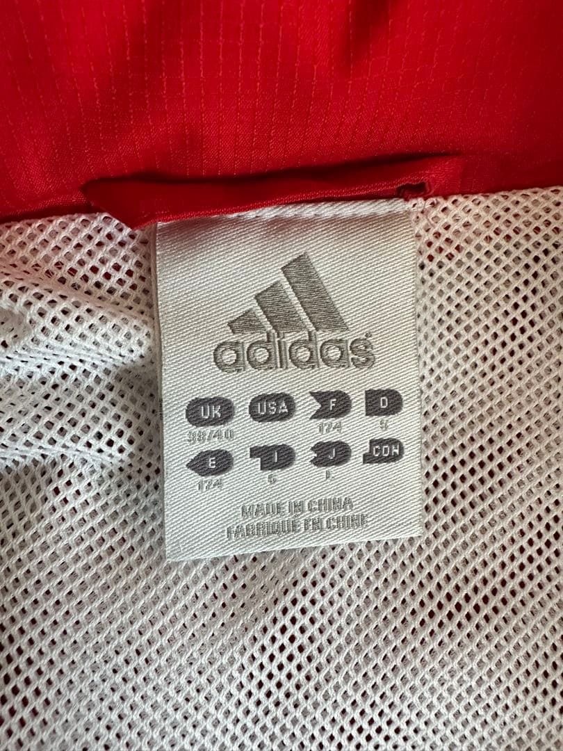 adidas FC Bayern München ウィンドブレーカー