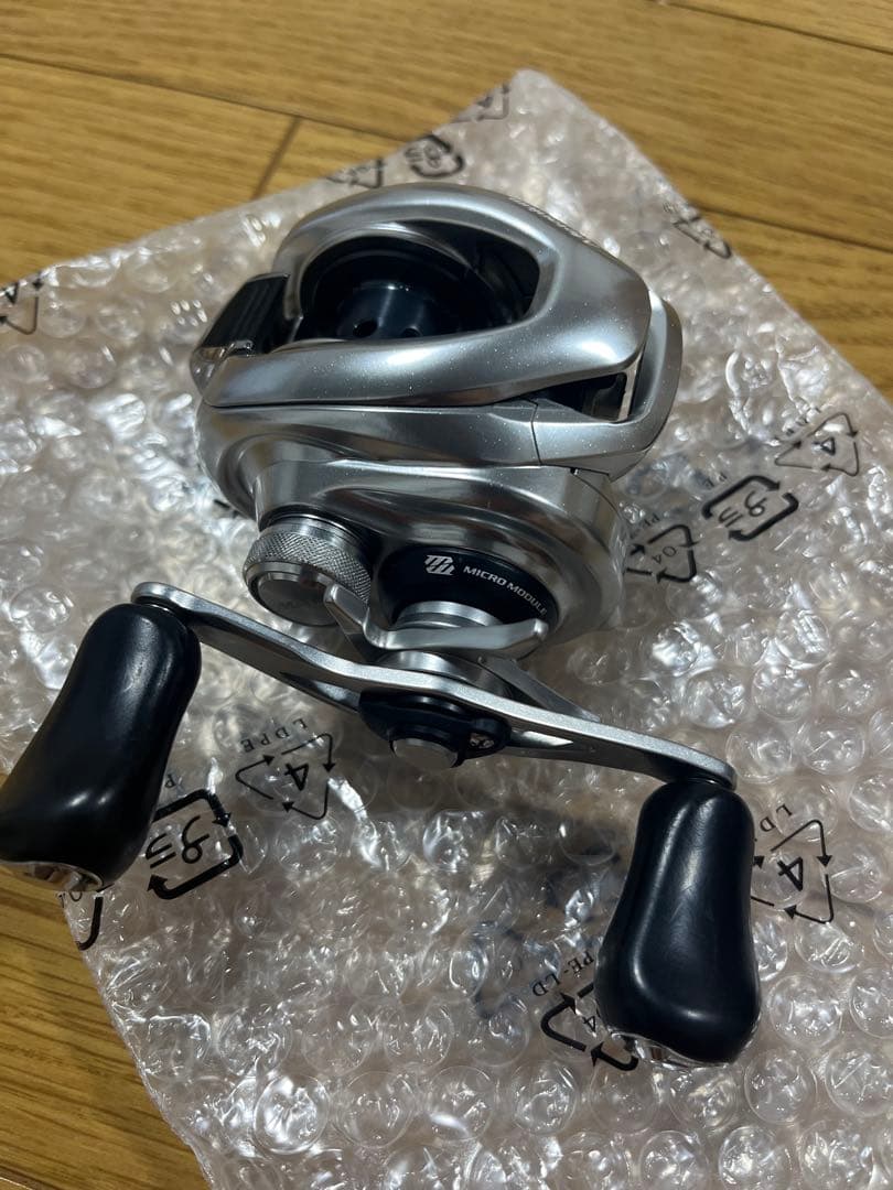 Shimano nium MGL HGベイトリール