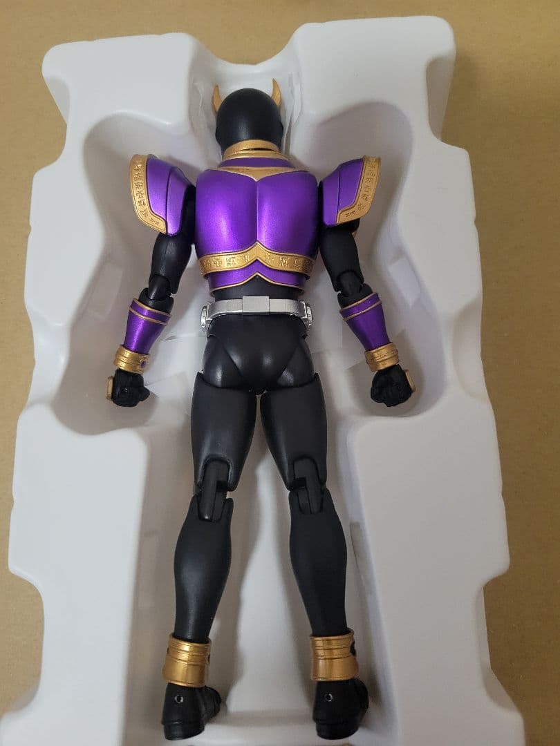 真骨彫製法 仮面ライダークウガ ライジングタイタン