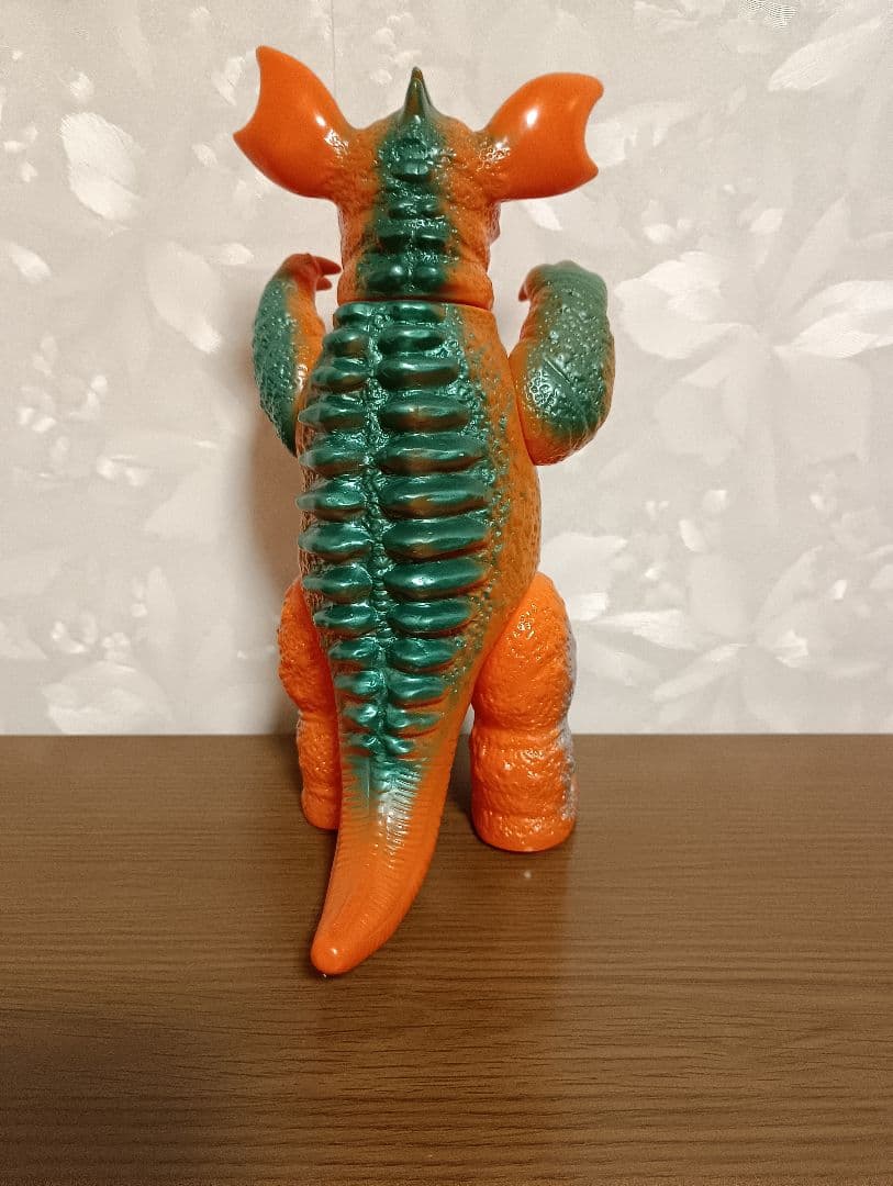 バンダイ　東宝怪獣シリーズ　 バラゴン　ブルマァク復刻1992 タグ付き