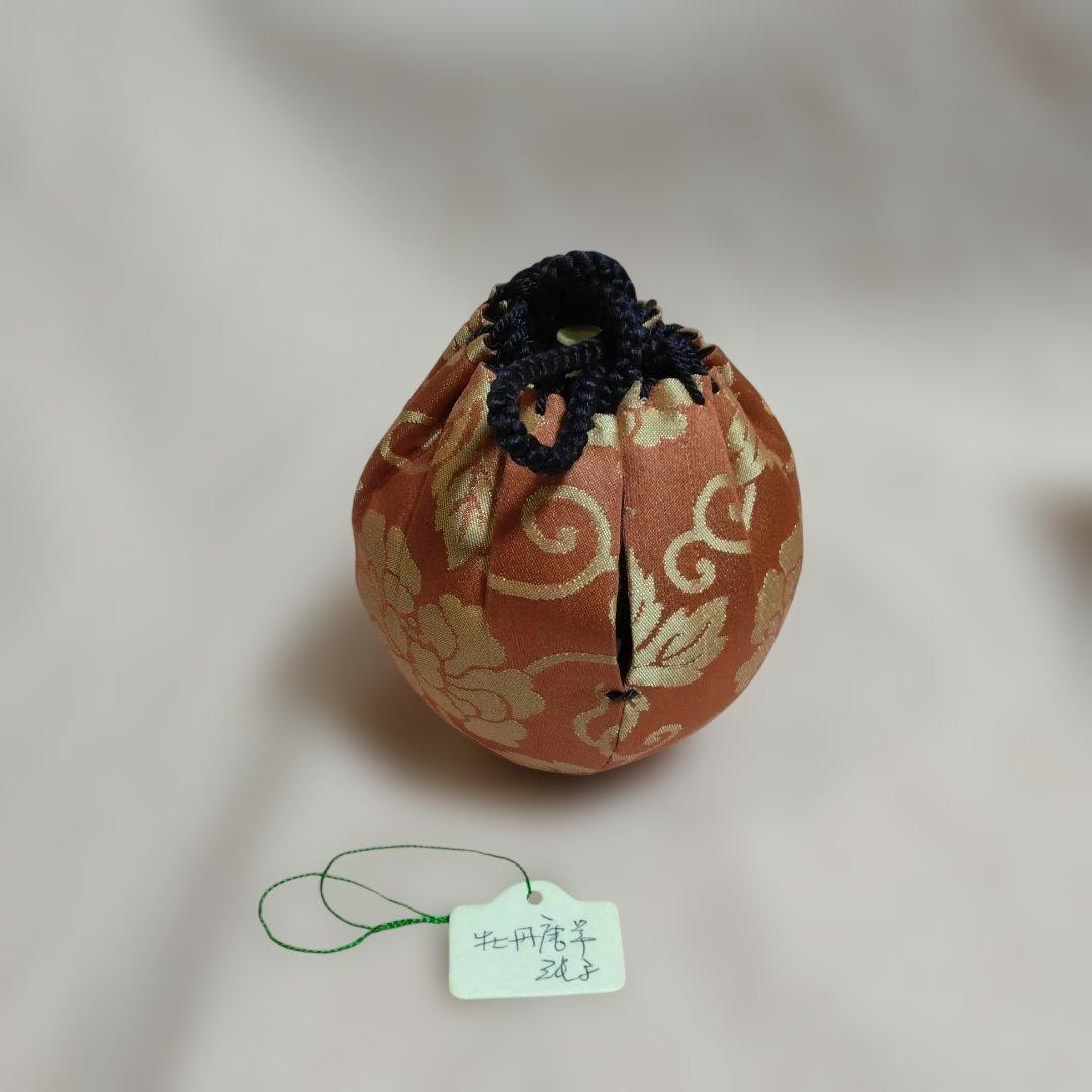 桶谷定一作　文琳茶入　 牡丹唐草仕覆付き