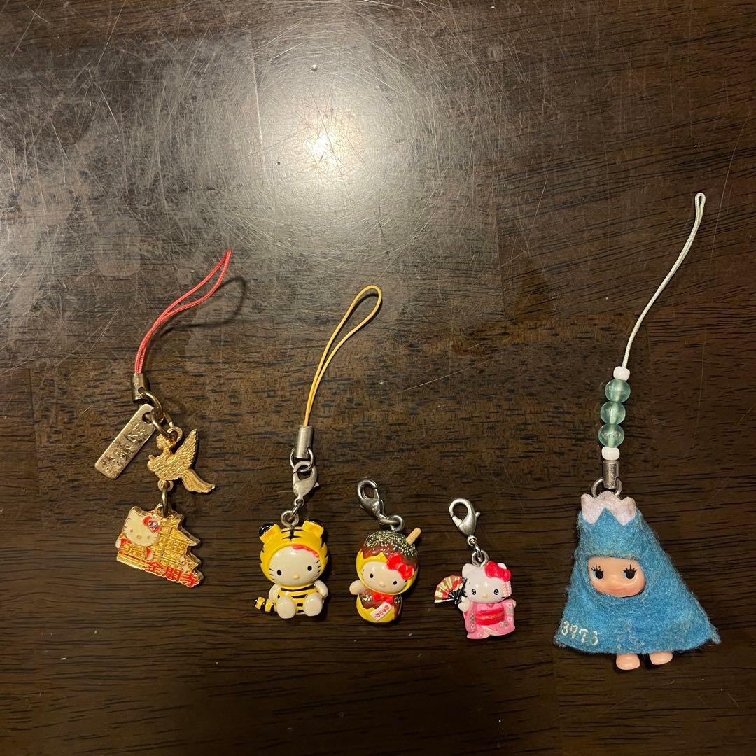 【激レア】ご当地キティ　ストラップ 33個セット