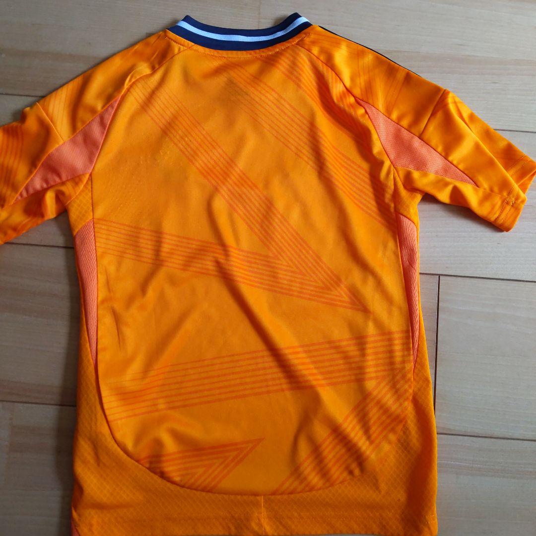 Real Madrid シャツ オレンジ 7-8Y