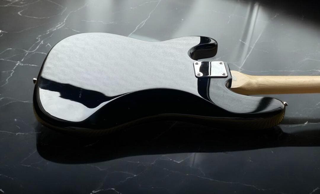 S*.様 音出し確認済み★フォトジェニック　エレキベース