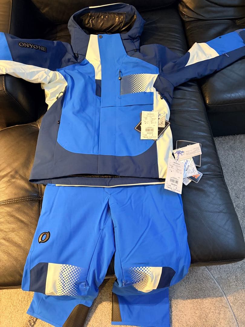 [新品未使用]ONYONE スキーウェア ジャケット＆パンツセット