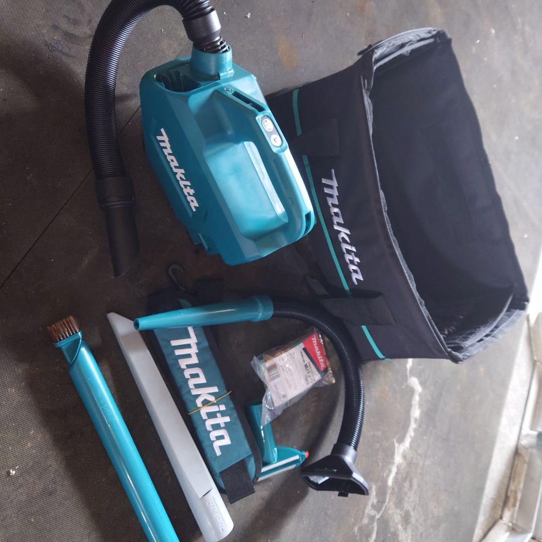 マキタ掃除機18V