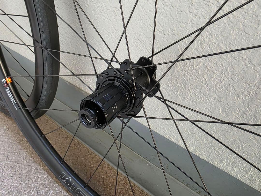 【美品】VELOMANN PALLADIUMカーボンホイール 33mm