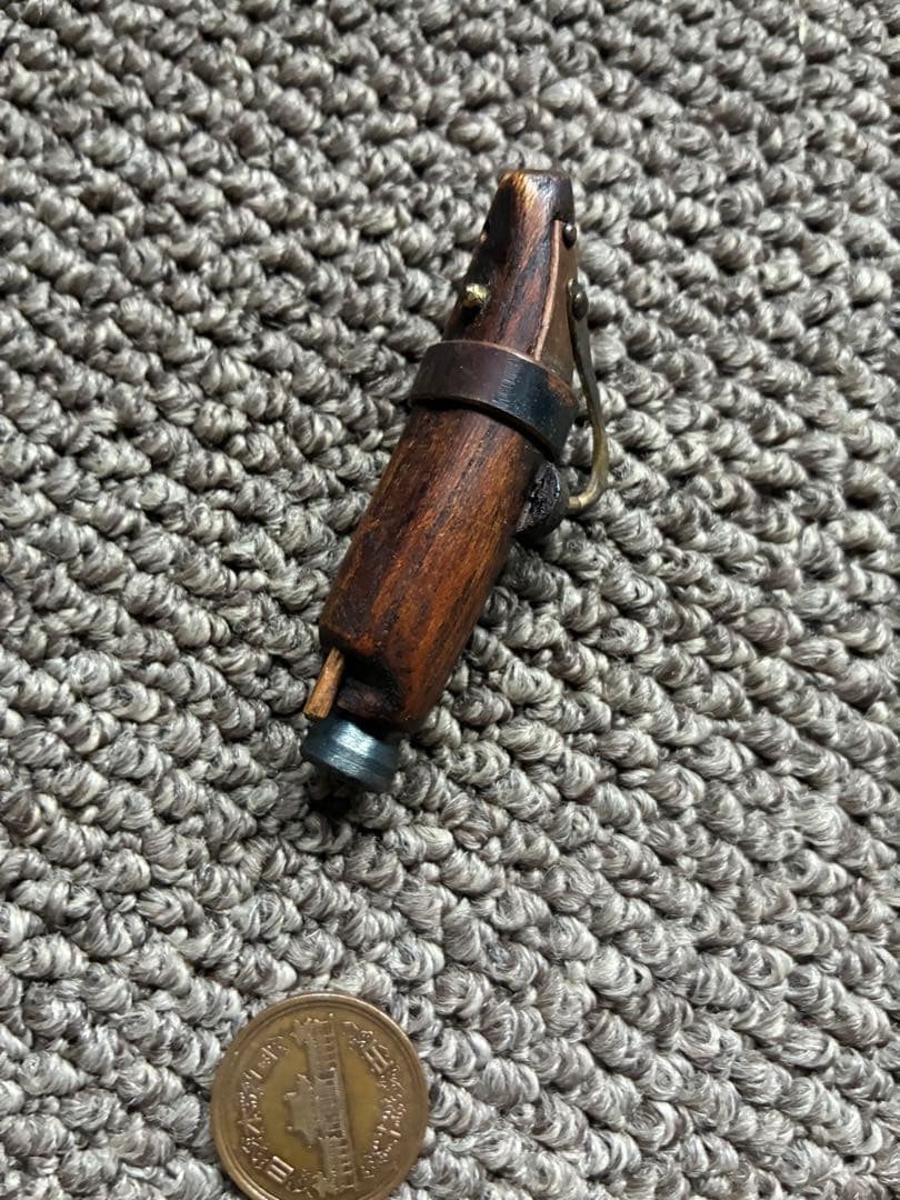 鉄砲根付き　精巧品　昭和　木箱付き