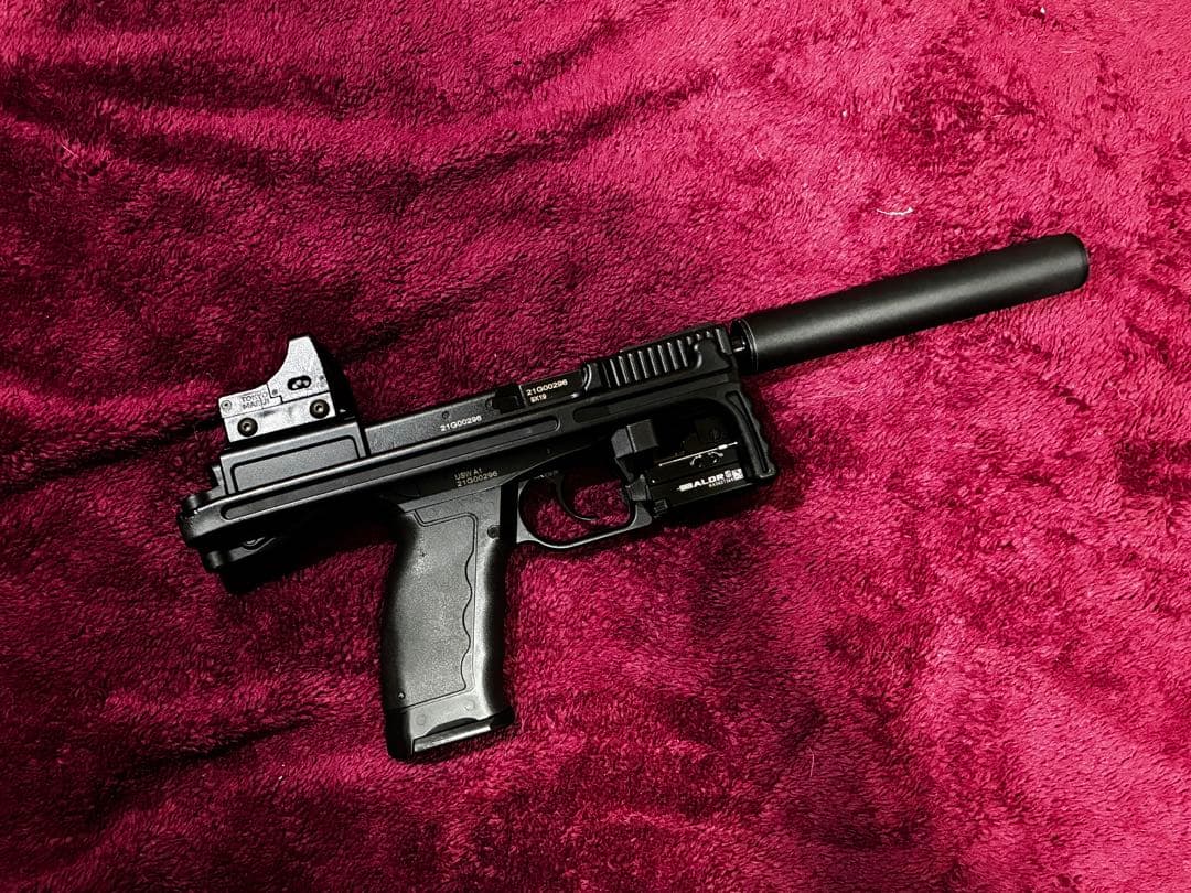 東京マルイ　ガスガン　AKX バイオハザード　ハウンドウルフ　USW A1 ガス