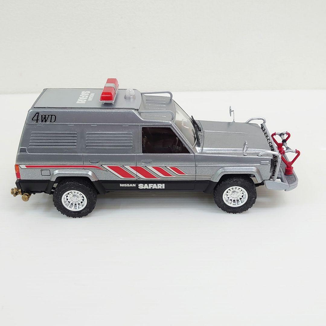 アオシマ1/24 西部警察 サファリ4WD ＆タンクカー プラモデル完成品