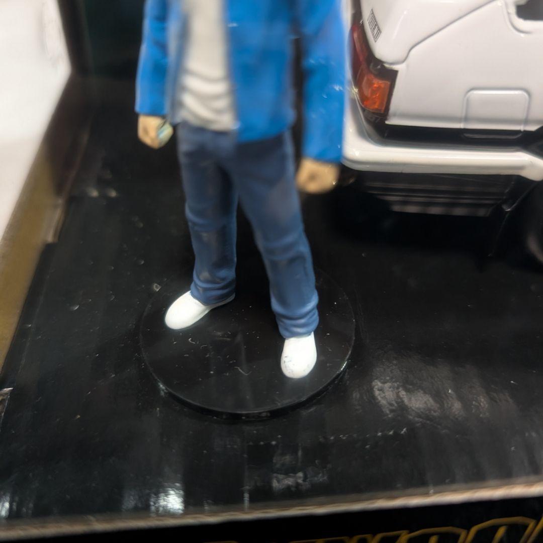 イニシャルD　藤原とうふ店　トレノ AE86 ミニカー　フィギュアセット　人気