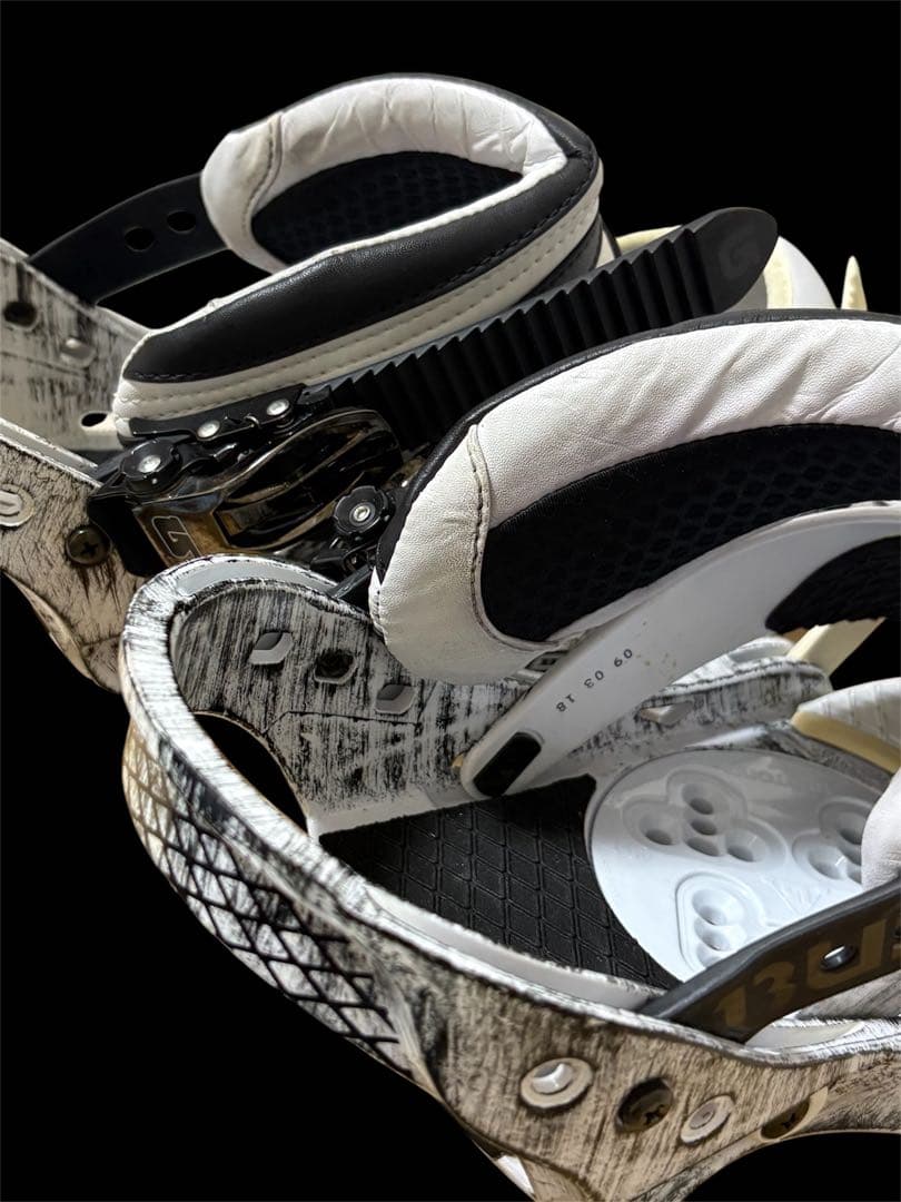 Burton バートン MISSION ビンディング　サイズM