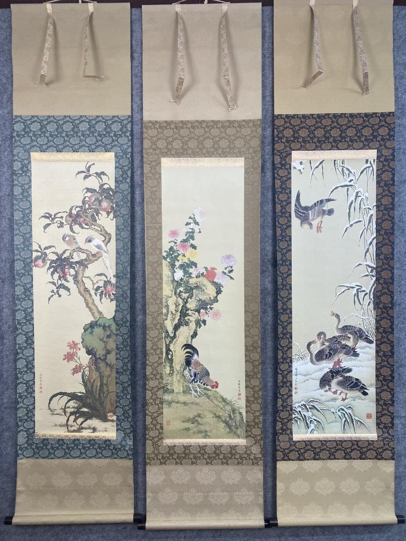 サ*バ様 熊代熊斐【複製】菊花家鶏図 雪蘆真雁図 桃樹山鵲図 長崎 掛軸2402