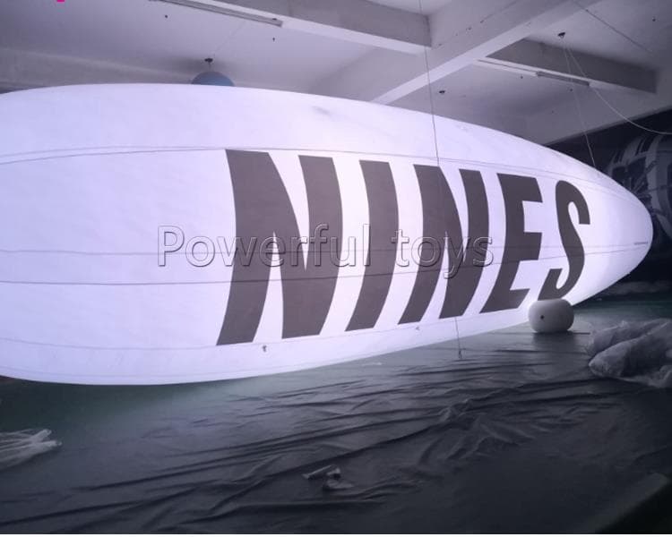 飛行船型アドバルーン　副業にしてみませんか？