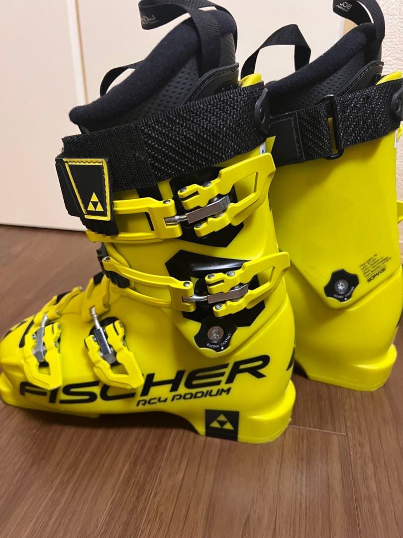 【値下げ！】Fischer RC4 Podium スキーブーツ 90サイズ
