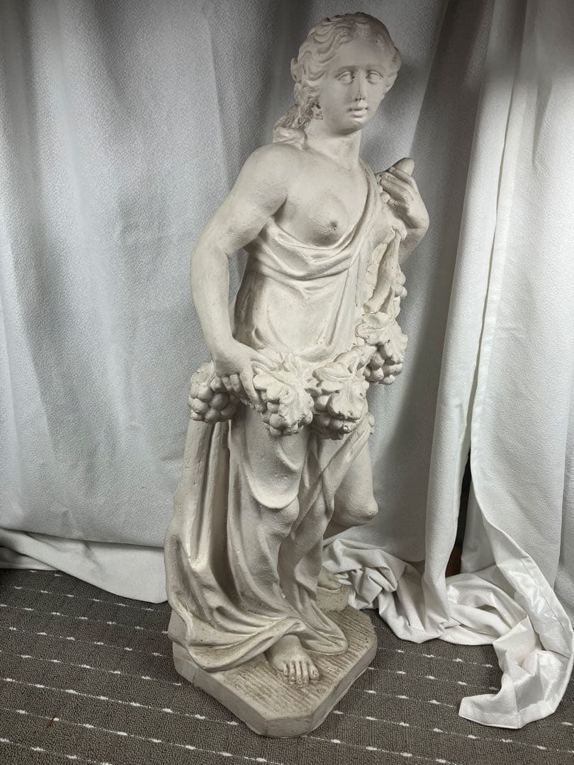 クラシック女性像 葡萄 豊穣の女神風 彫刻 ガーデンオブジェ ヴィーナス像調