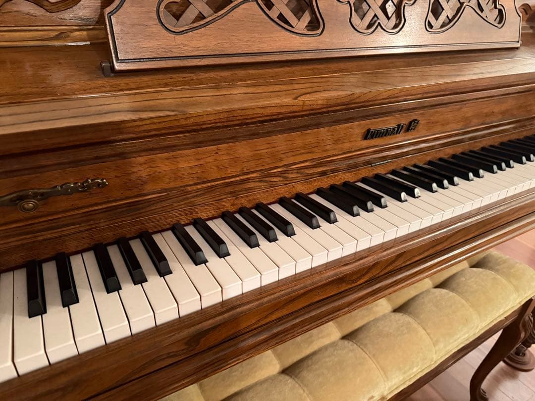 希少　kimball アップライトピアノ ウッド仕上げ　アンティーク　猫脚