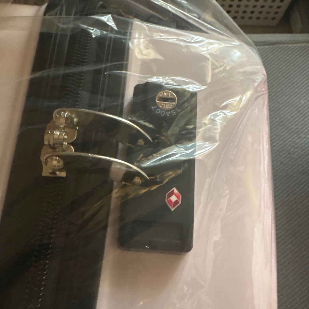 Lil ala mode サンリオ　一番くじ　キャリーケース　クッション マット