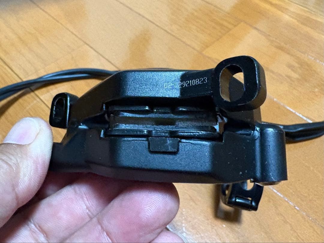 SRAM DB8 ディスクブレーキ　前後 2本セット　新車外し