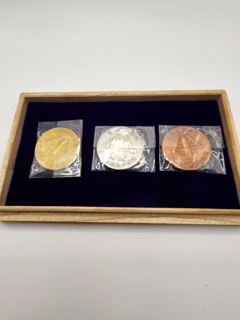 鉄道テーマ 金銀銅3枚セット