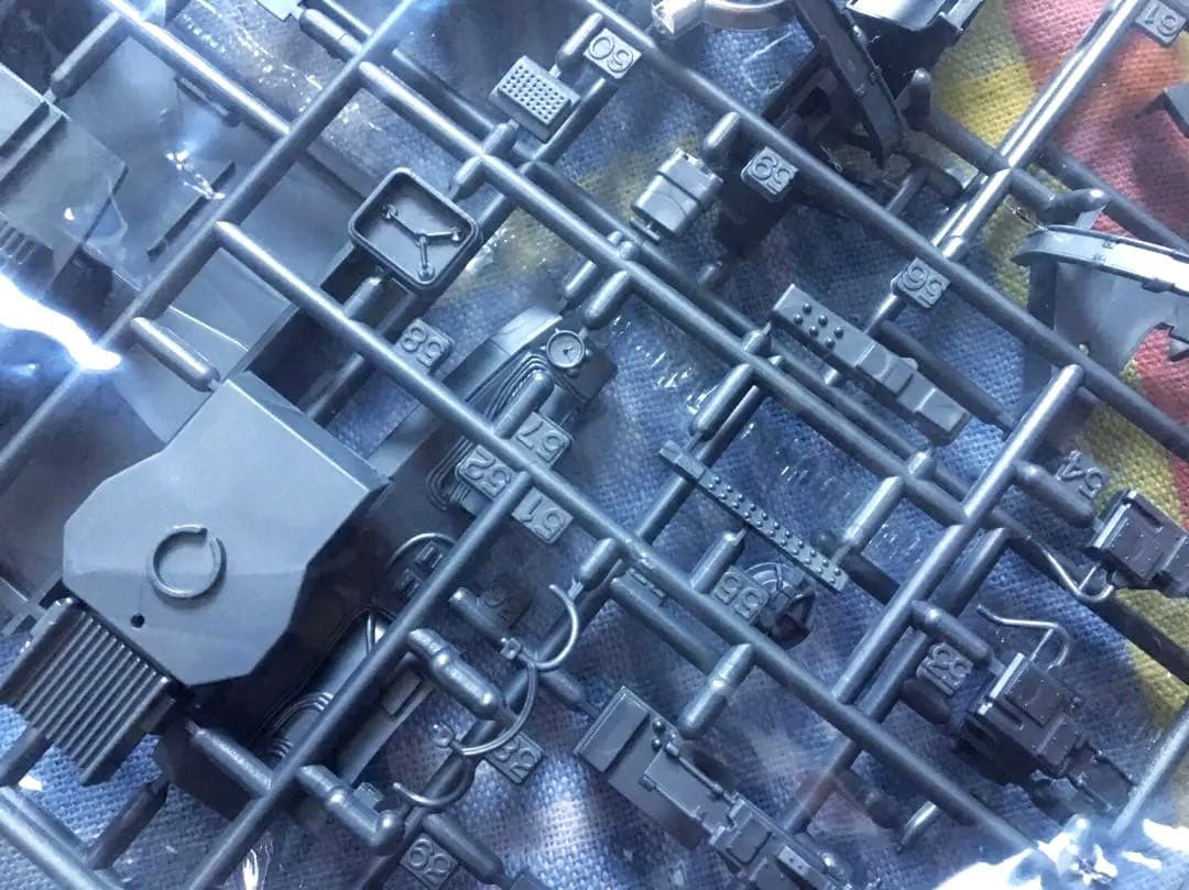 限定品 1/24 デロリアン・パート2 w/カラーエッチングパーツ アオシマ