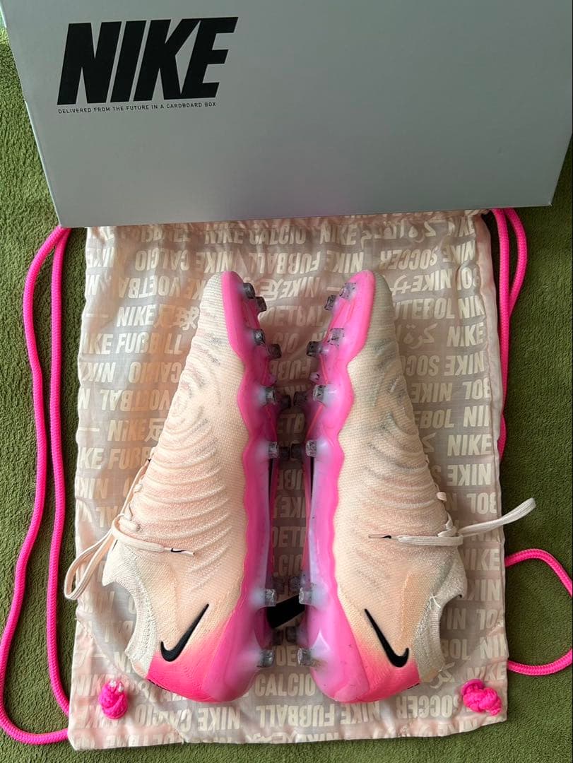 NIKE ファントムGX2