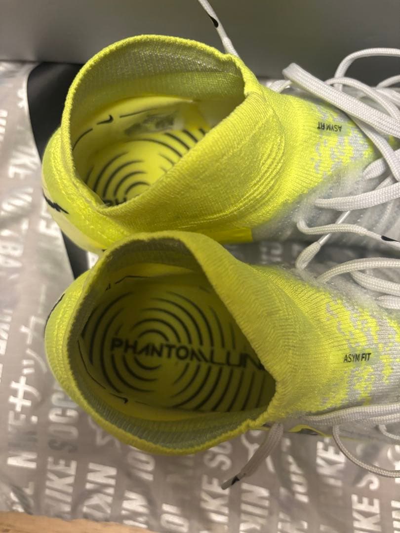 ナイキ ファントムルナエリート FG 26センチ