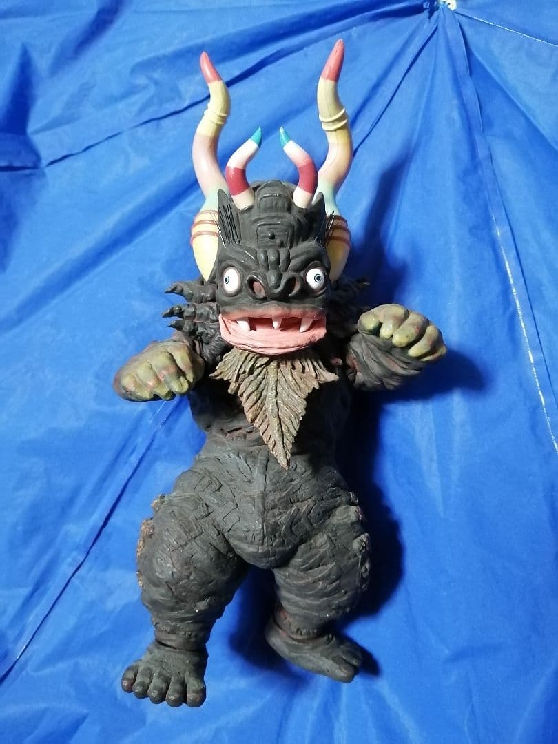 d*2様 大怪獣シリーズ　ウルトラセブン　カプセル怪獣セット　ミクラス・ウィンダ