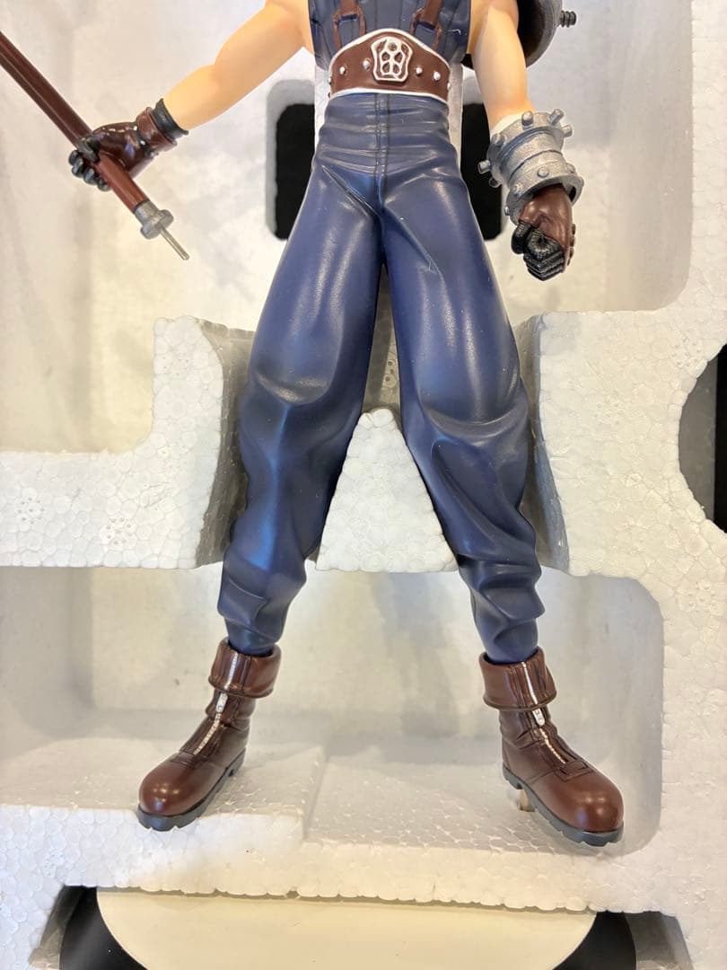 FF7 クラウド コールドキャスト ARTFX コトブキヤ 完成品