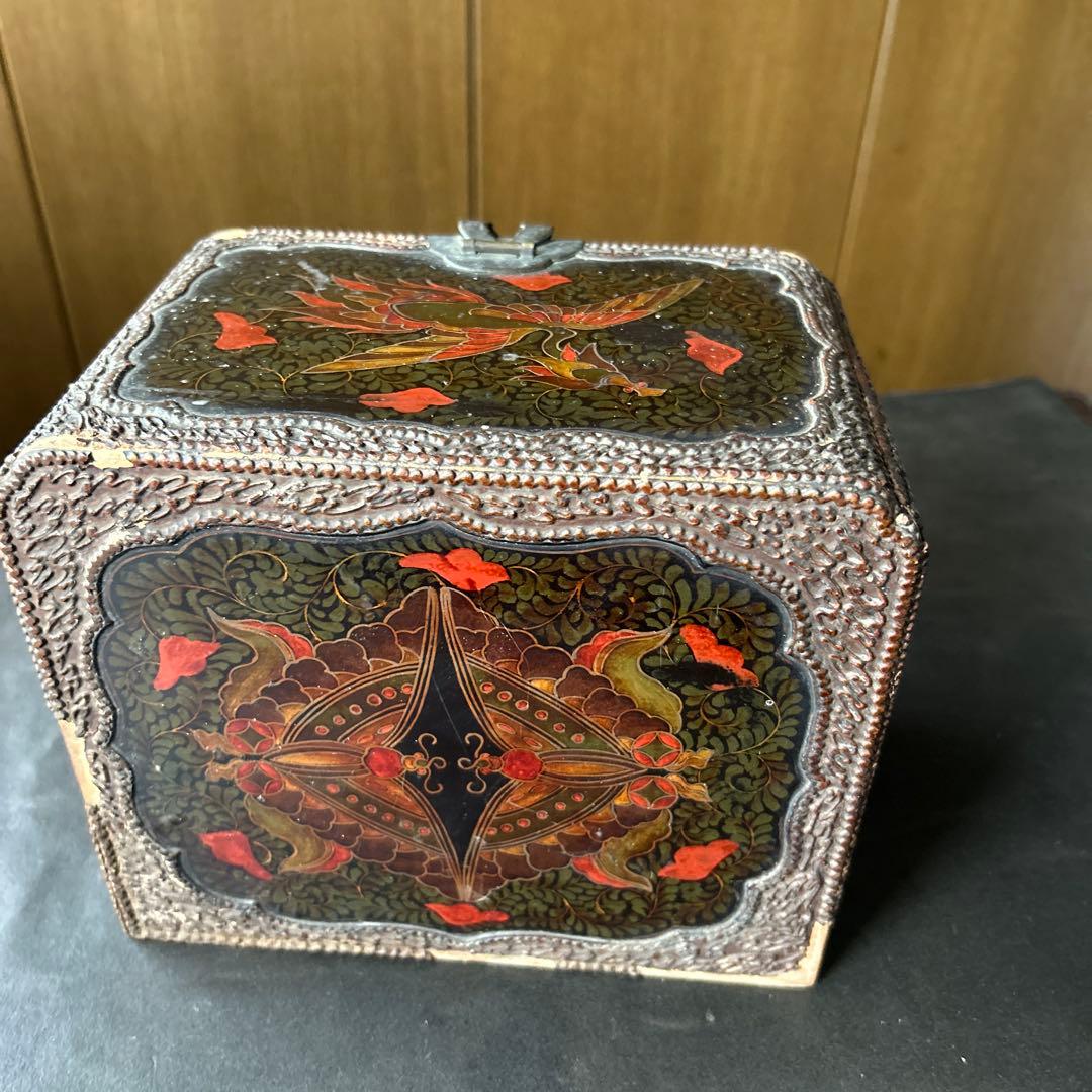 ミニ箪笥　琉球鳳凰漆絵小箪笥？　漆工　沖縄 ？　鳳凰