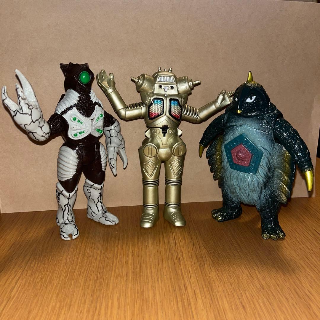 円谷プロ ウルトラ怪獣　ウルトラマン　ソフビ 9体　セット