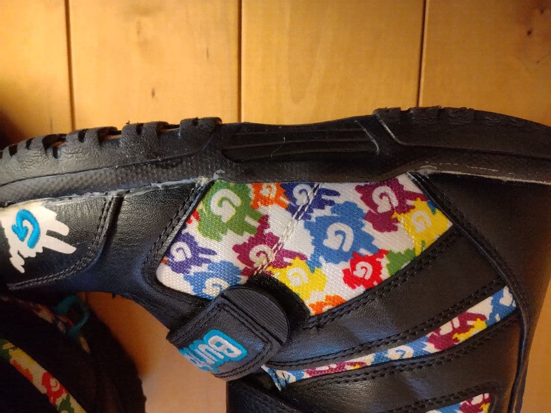 子供用スノーボード板2枚、ビンディング、ブーツ21cmだけはおまけのジャンクです