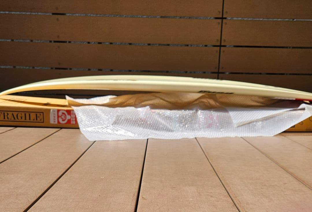 Insight (インサイト)サーフボード※新品未使用、フィンデッキパットセット