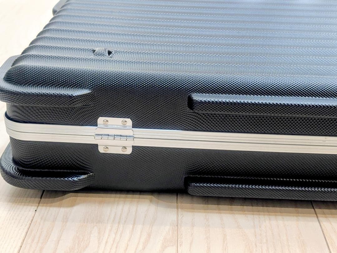 Ibanez ベース用ハードケース MRB500C