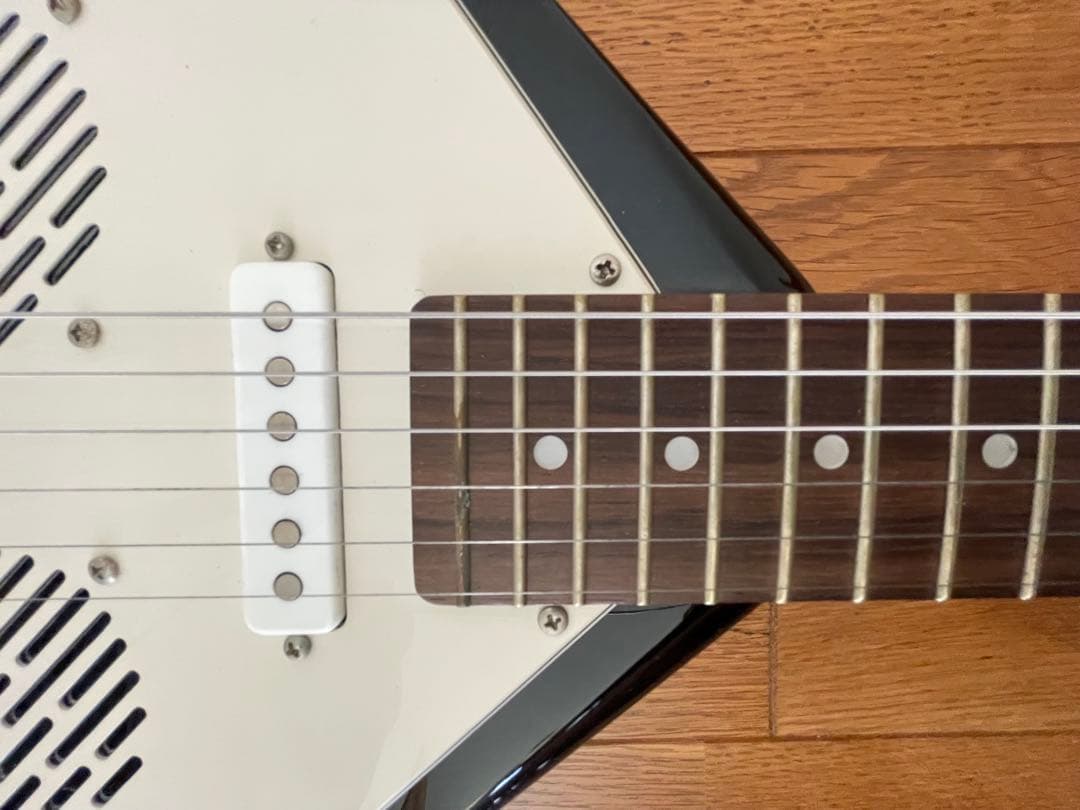 VOXアパッチAPACHE-2アンプ内蔵リズムボックス付エレキギター黒ファントム