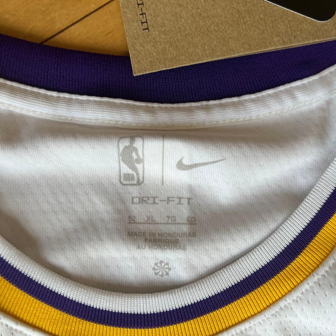 レブロン・ジェームズ　ロサンゼルスレイカーズ　XL 公式　6番