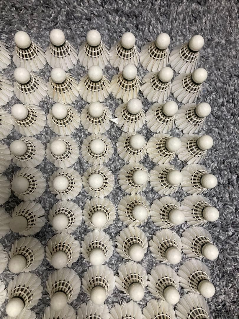 中古シャトル　バドミントン　美品　１２０個